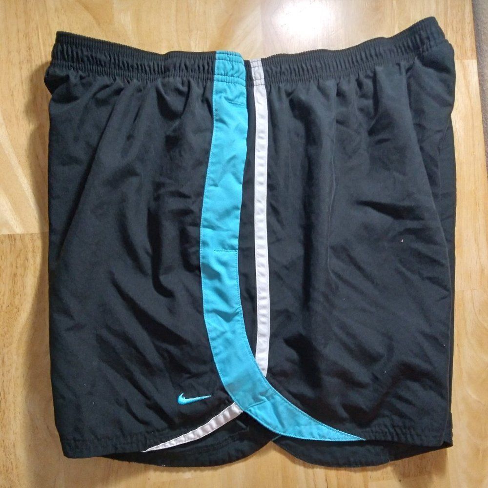 Nike Striped Wind Shorts Trainers